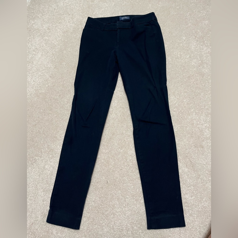 Old Navy Navy pixie pants size 4